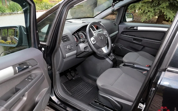 Opel Zafira cena 23999 przebieg: 186000, rok produkcji 2012 z Pińczów małe 704